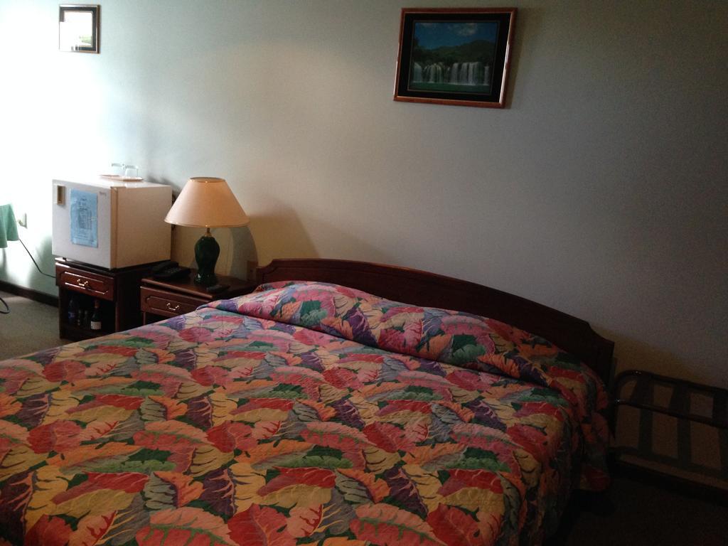Ambassador Hotel & Casino Paramaribo Rum bild